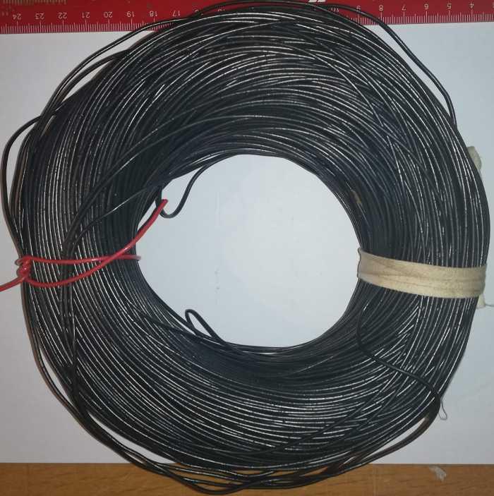 drát pocínovaný, černý, neupřesněný typ, zbytek cca 1 kg za 130Kč