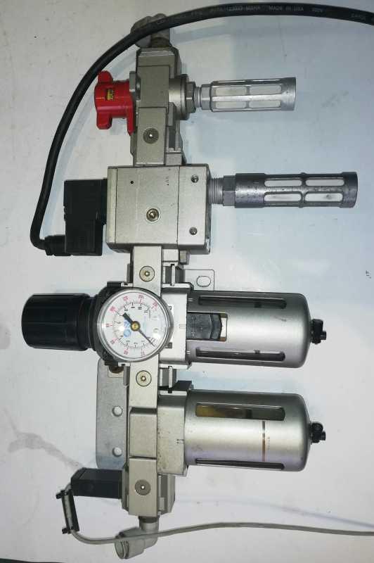 nějaká sestava (001), demontáže, na náhradní díly