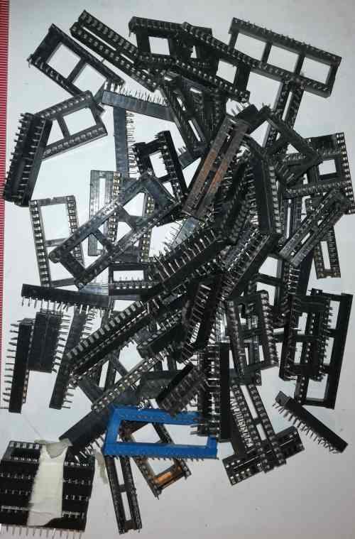 není skladem - MIX-patice-001 ..  mix DIL patic, nové, pájené, dle foto