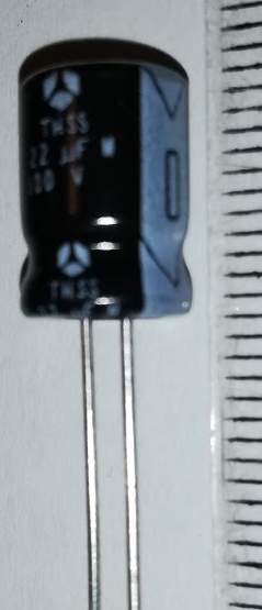 není skladem - C radial 22uF 100V ..  balení 100ks za 80Kč