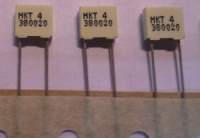 není skladem - C 1n5 10% 100Vdc RM5 polyester     .. balení 500ks za 100Kč